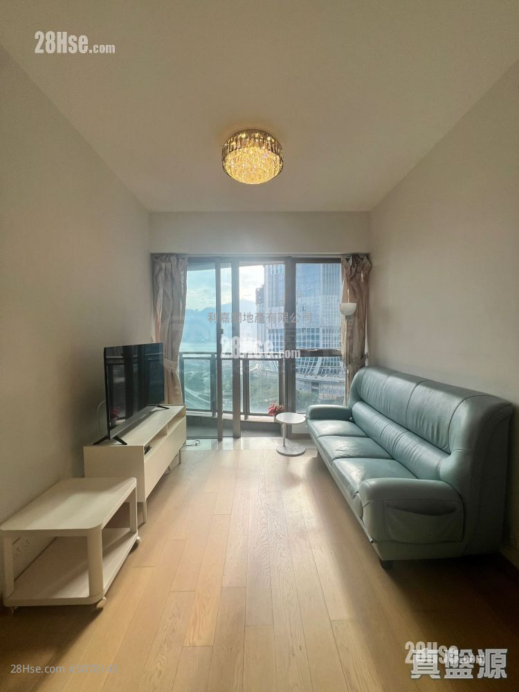 The Austin Sell 2 Bedrooms , 2 Bathrooms 621 ft² ( 57.7 m² )