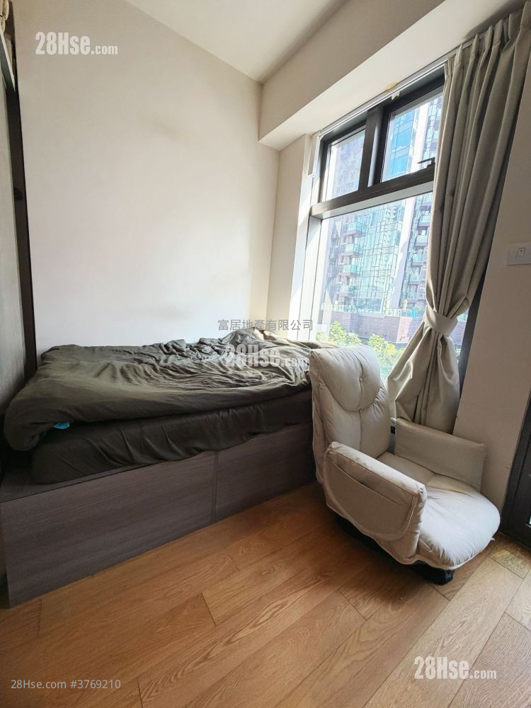 The Astro Sell Studio , 1 Bathroom 217 ft² ( 20.2 m² )
