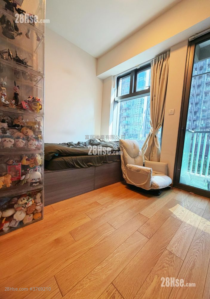 The Astro Sell Studio , 1 Bathroom 217 ft² ( 20.2 m² )