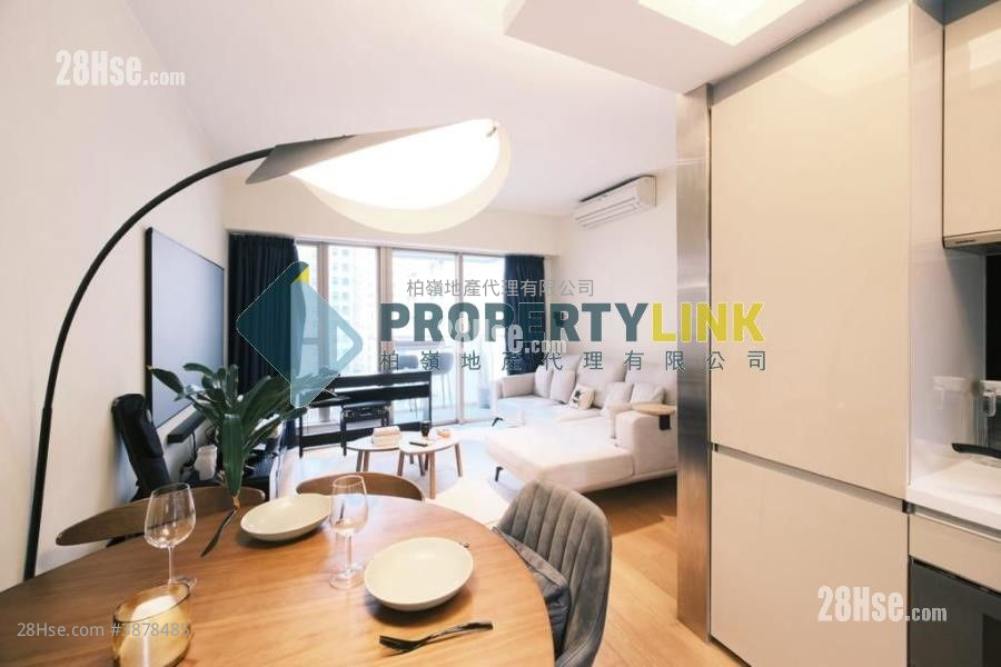 The Nova Sell 2 Bedrooms , 1 Bathroom 582 ft² ( 54.1 m² )