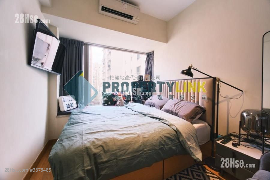 The Nova Sell 2 Bedrooms , 1 Bathroom 582 ft² ( 54.1 m² )