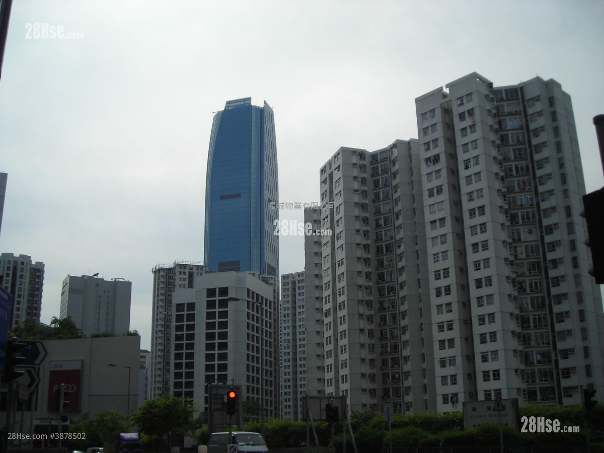 Kornhill Garden Sell 3 Bedrooms , 1 Bathroom 592 ft² ( 55.0 m² )