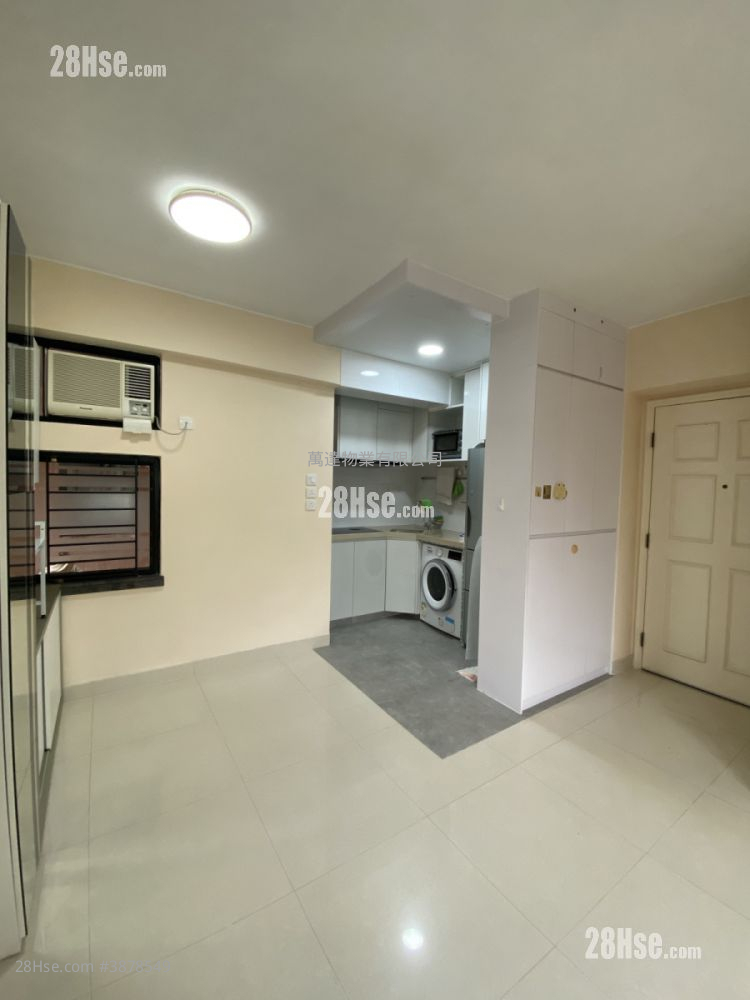 Sunshine City Sell 3 Bedrooms , 2 Bathrooms 551 ft² ( 51.2 m² )