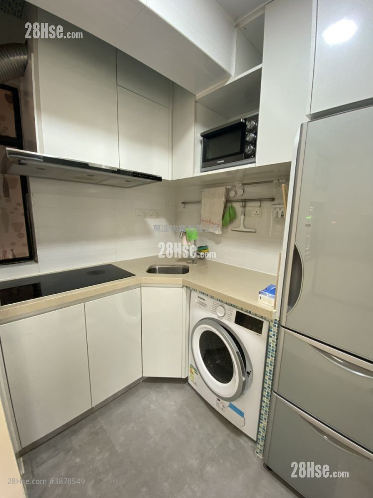 Sunshine City Sell 3 Bedrooms , 2 Bathrooms 551 ft² ( 51.2 m² )