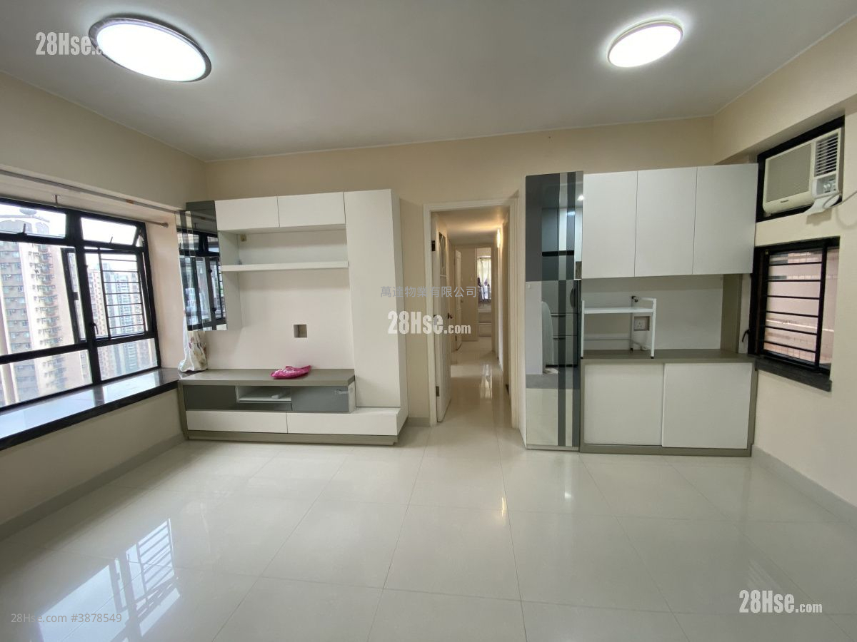 Sunshine City Sell 3 Bedrooms , 2 Bathrooms 551 ft² ( 51.2 m² )