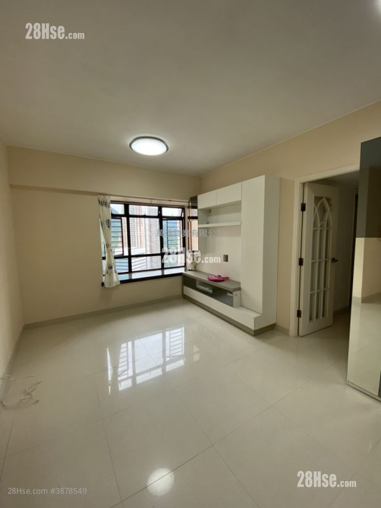 Sunshine City Sell 3 Bedrooms , 2 Bathrooms 551 ft² ( 51.2 m² )