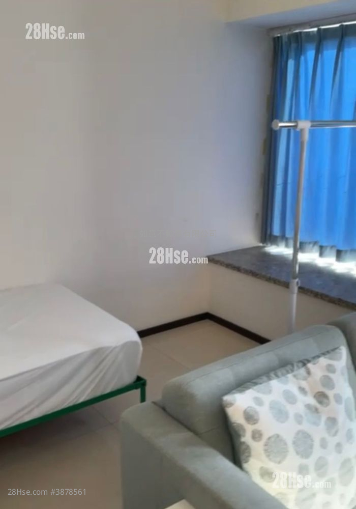 The Metropolis Residence Sell 2 Bedrooms , 1 Bathroom 464 ft² ( 43.1 m² )