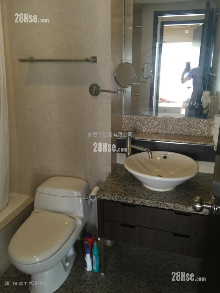 The Metropolis Residence Sell 2 Bedrooms , 1 Bathroom 464 ft² ( 43.1 m² )