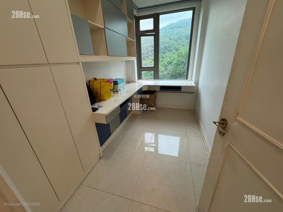 The Cairnhill Sell 3 Bedrooms 931 ft² ( 86.5 m² )
