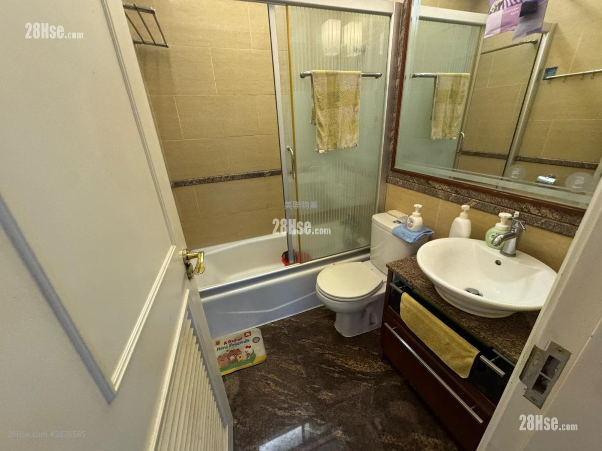 The Cairnhill Sell 3 Bedrooms 931 ft² ( 86.5 m² )