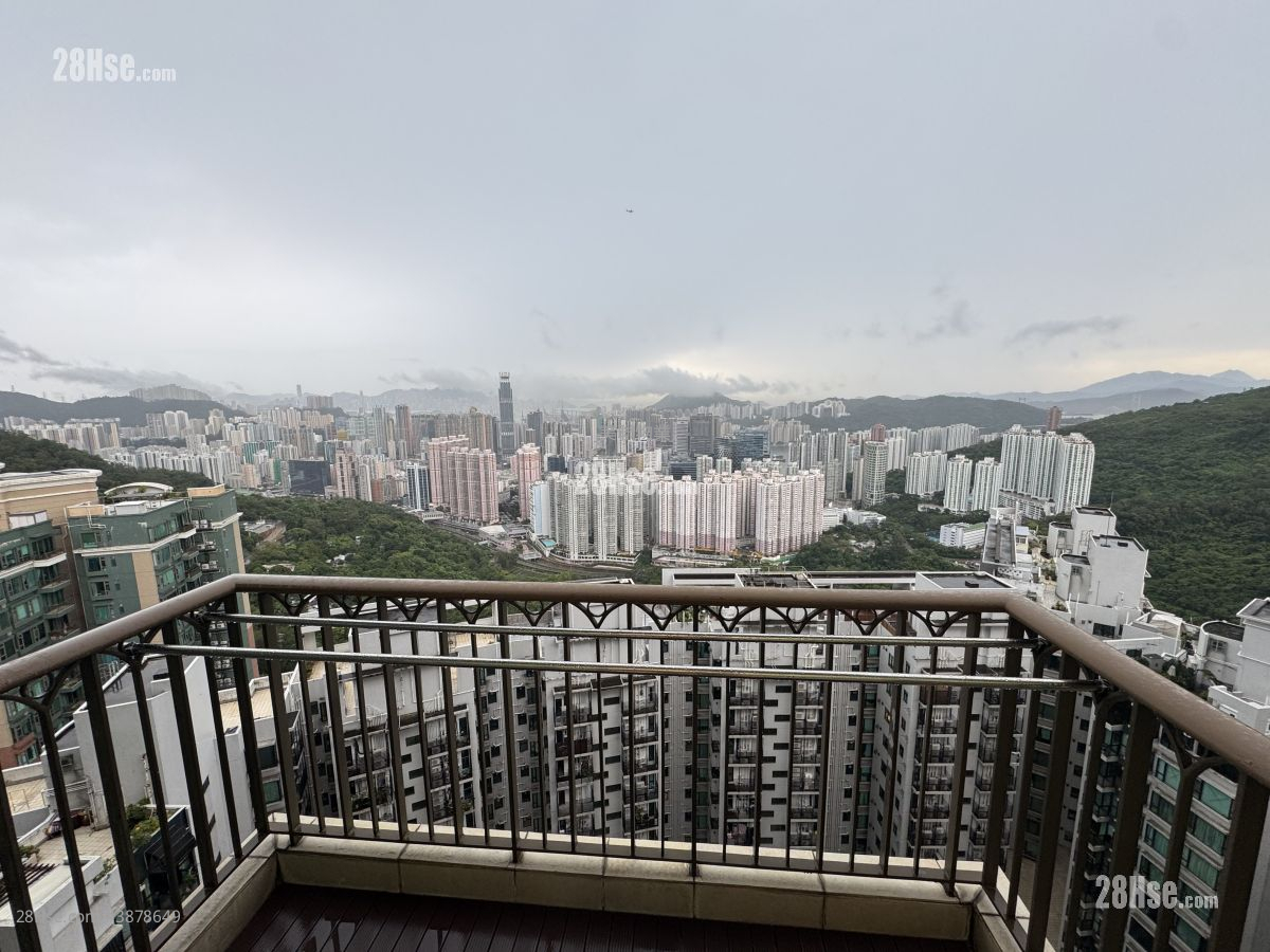 The Cairnhill Sell 3 Bedrooms 1,008 ft² ( 93.6 m² )