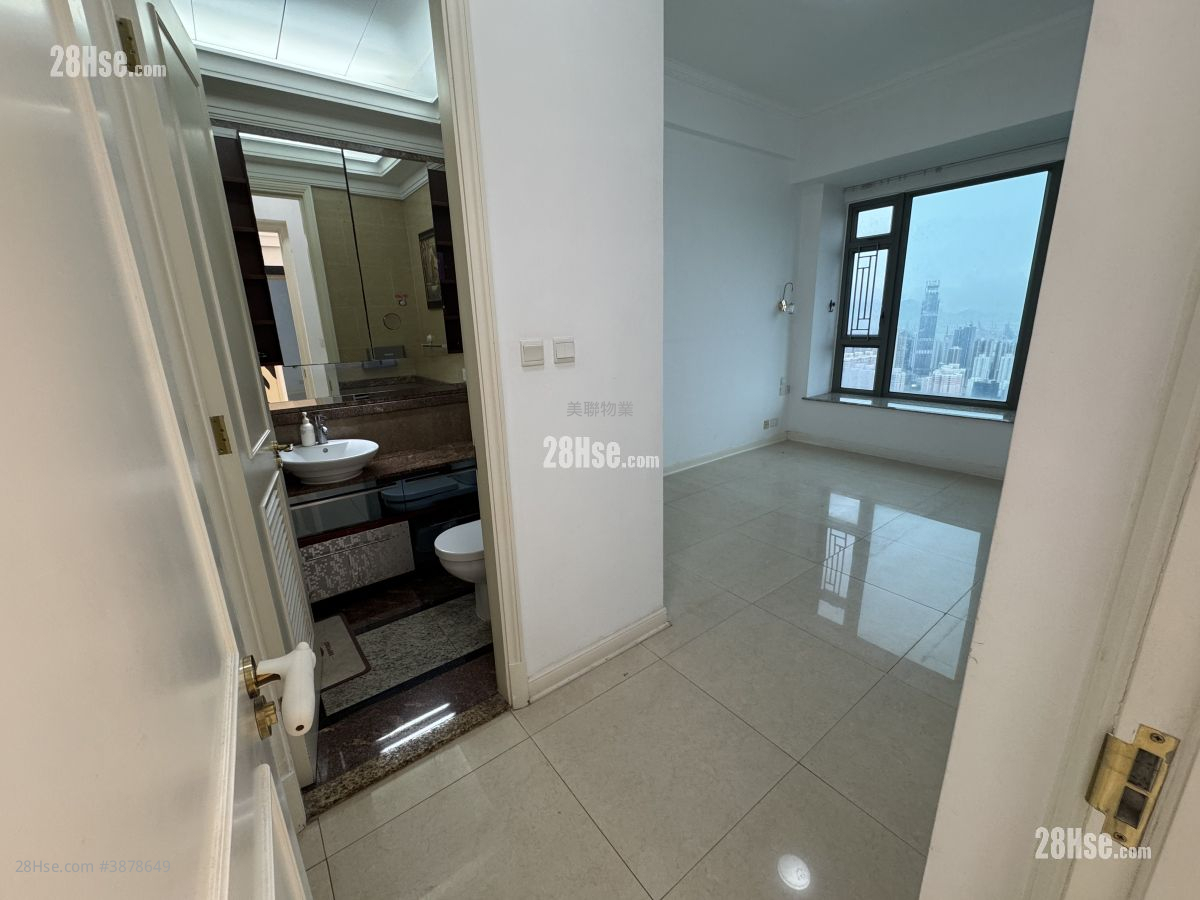 The Cairnhill Sell 3 Bedrooms 1,008 ft² ( 93.6 m² )