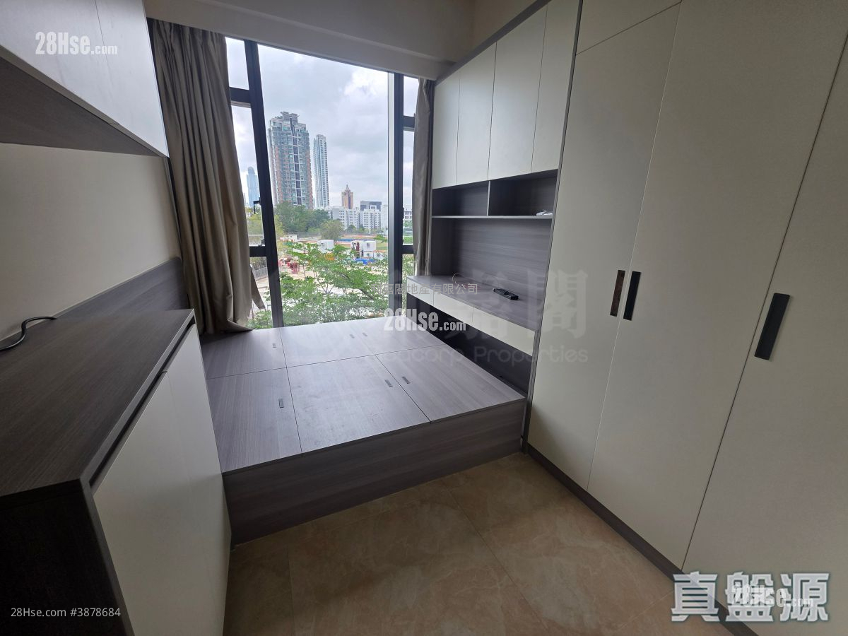 Ultima Sell 3 Bedrooms , 2 Bathrooms 1,046 ft² ( 97.2 m² )