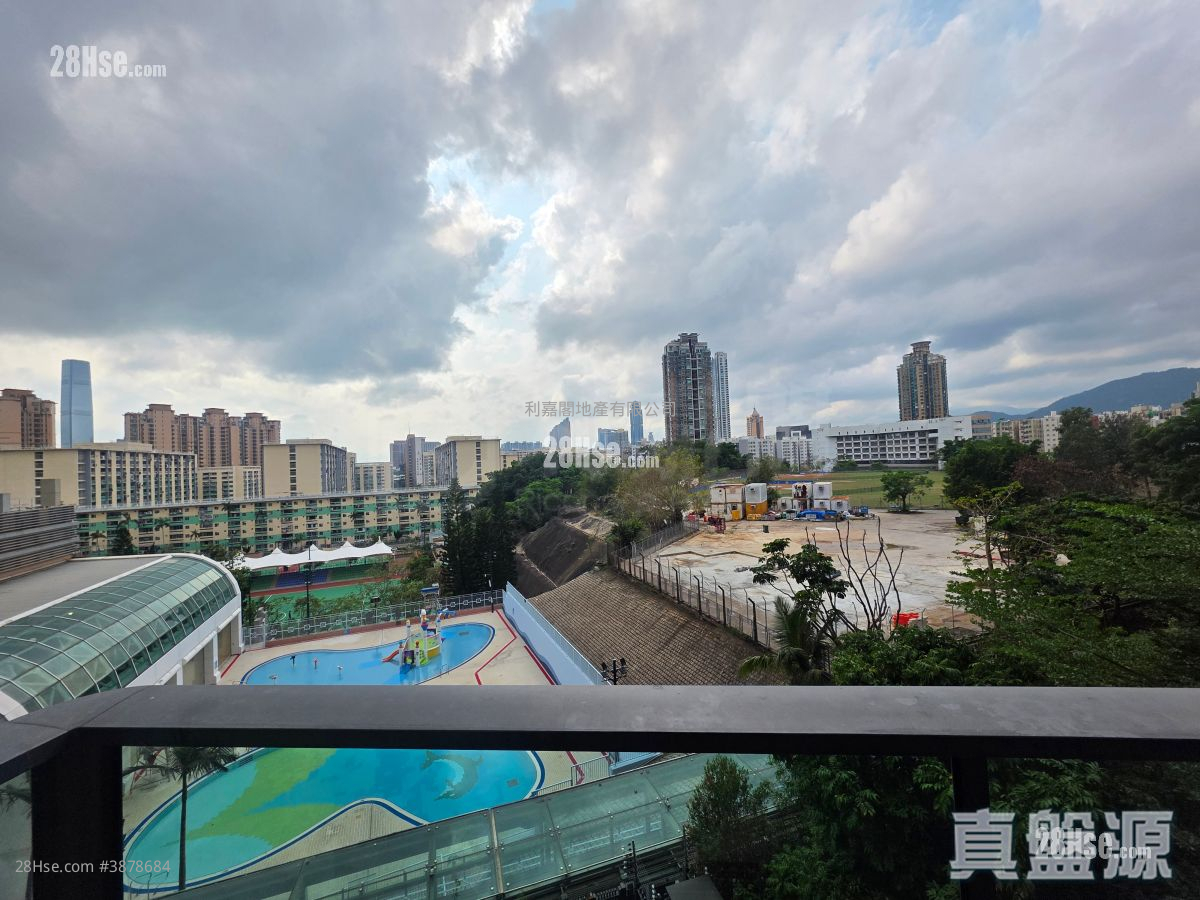 Ultima Sell 3 Bedrooms , 2 Bathrooms 1,046 ft² ( 97.2 m² )