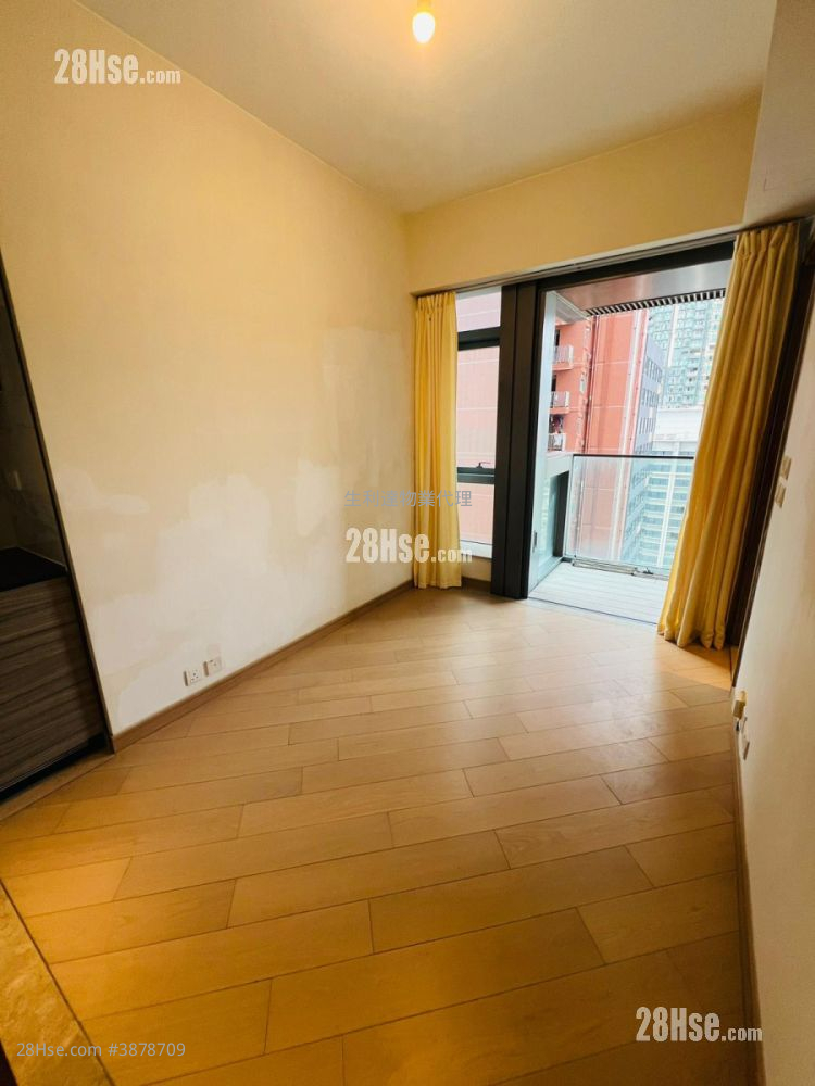The Zutten Sell Studio , 1 Bathroom 191 ft² ( 17.7 m² )