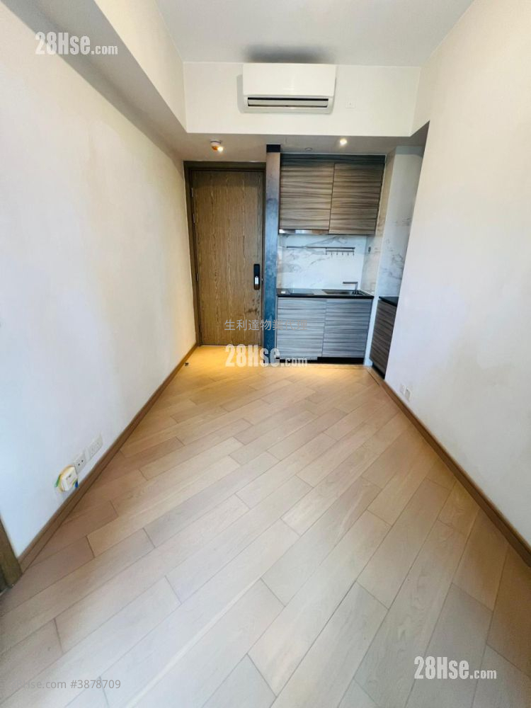 The Zutten Sell Studio , 1 Bathroom 191 ft² ( 17.7 m² )