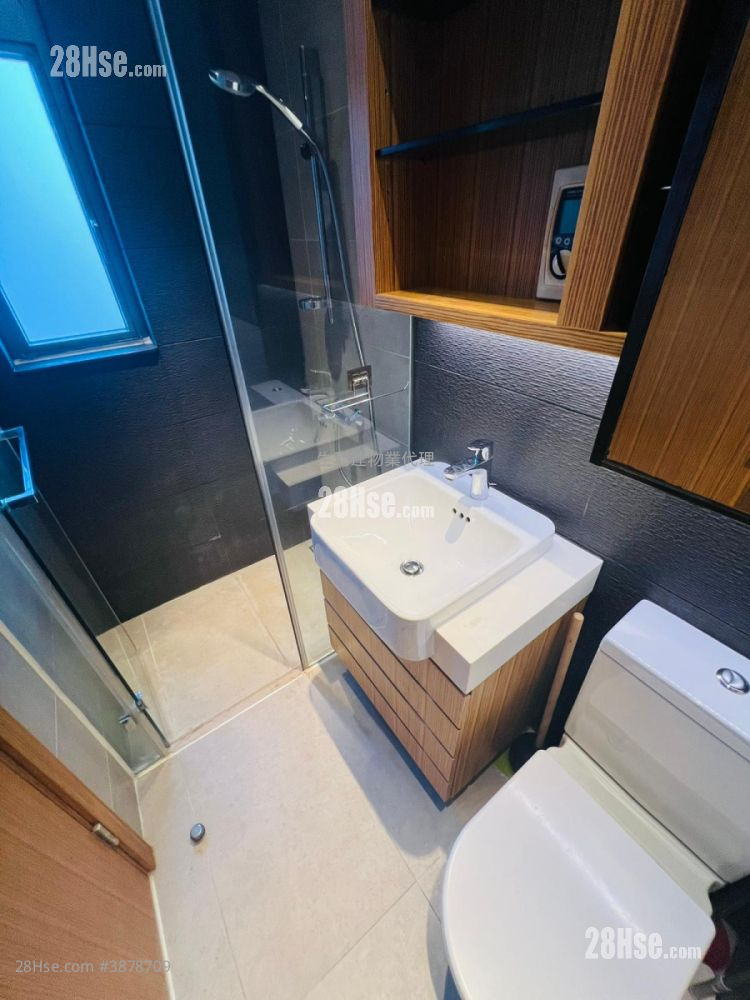 The Zutten Sell Studio , 1 Bathroom 191 ft² ( 17.7 m² )