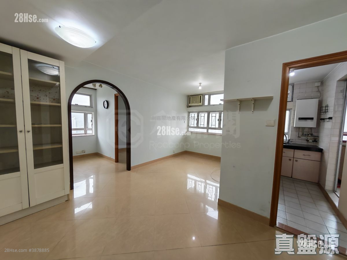 Ching Wah Court Sell 2 Bedrooms , 1 Bathroom 394 ft² ( 36.6 m² )