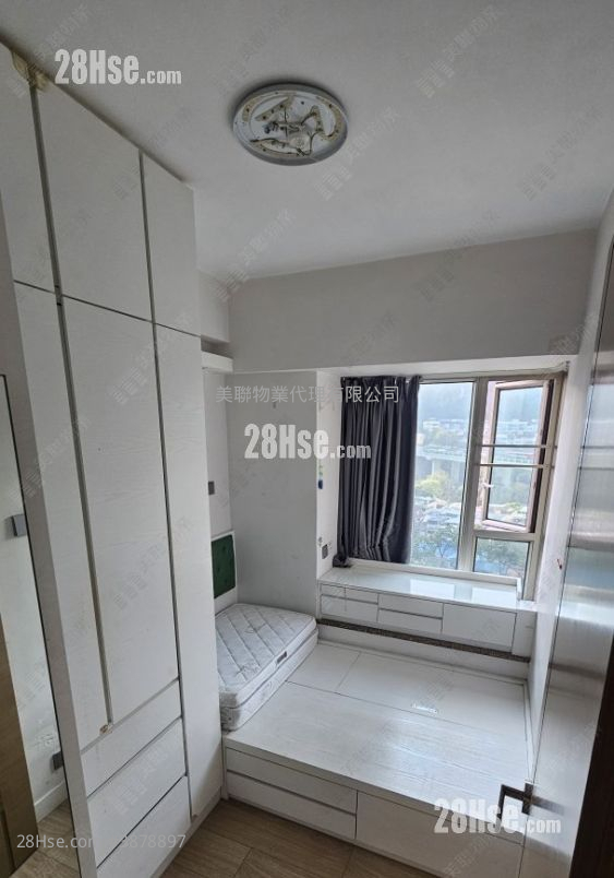 Bellagio Sell 2 Bedrooms 524 ft² ( 48.7 m² )