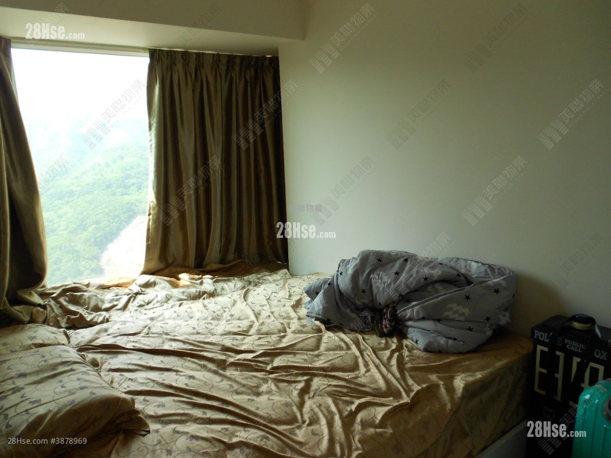 master room: Metro Town Sell 3 Bedrooms , 2 Bathrooms 678 ft² ( 63.0 m² )