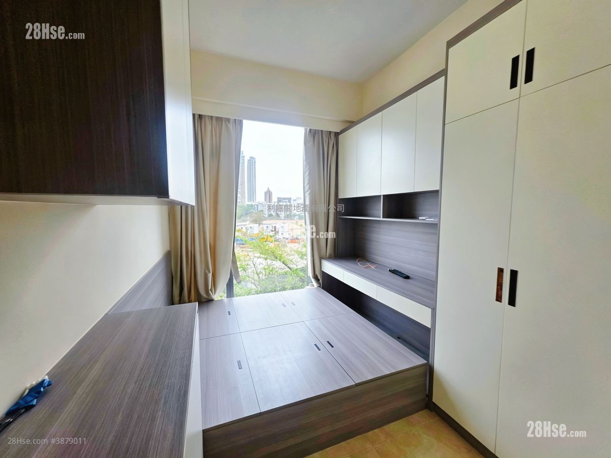 Ultima Sell 3 Bedrooms , 3 Bathrooms 1,046 ft² ( 97.2 m² )