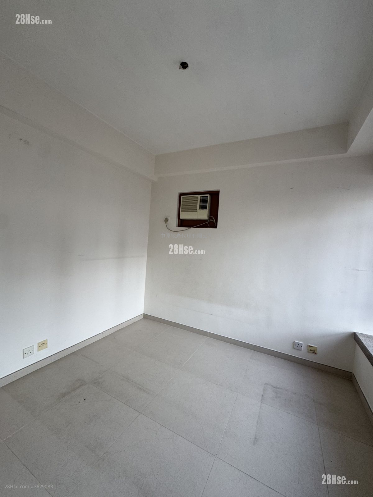 Sunshine City Sell 2 Bedrooms 465 ft² ( 43.2 m² )
