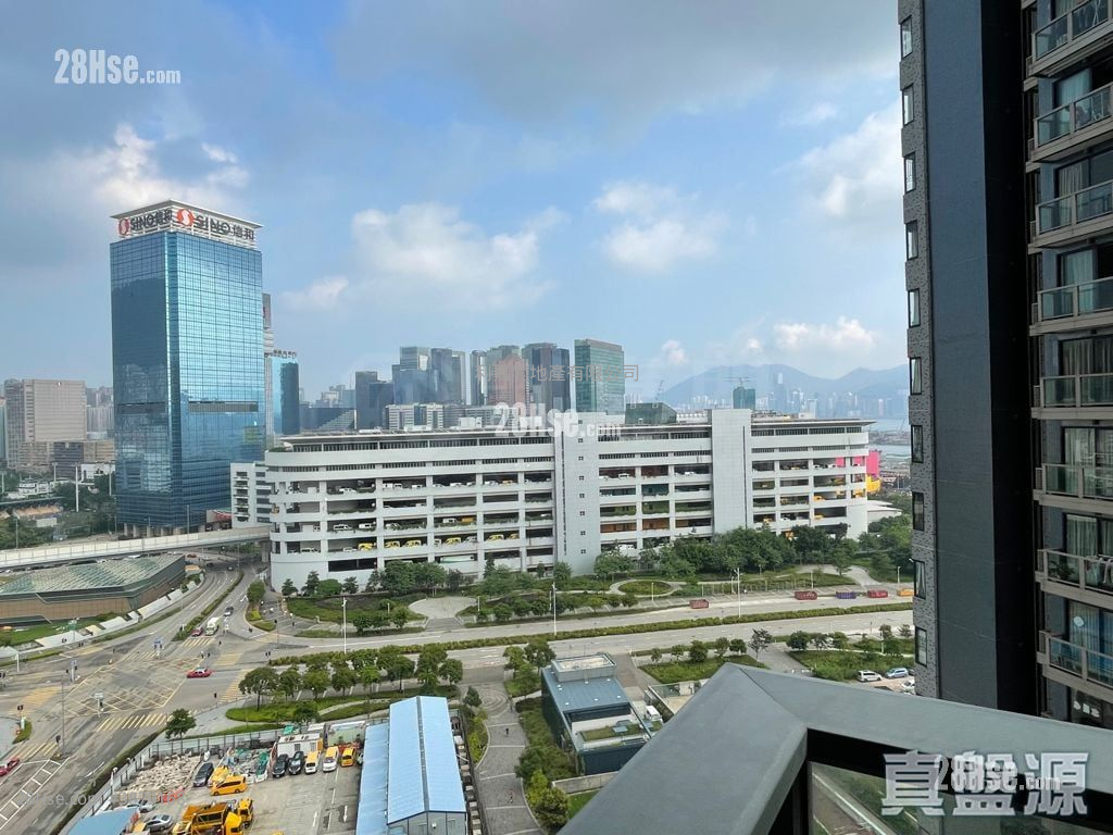 Victoria Skye Sell 2 Bedrooms 504 ft² ( 46.8 m² )