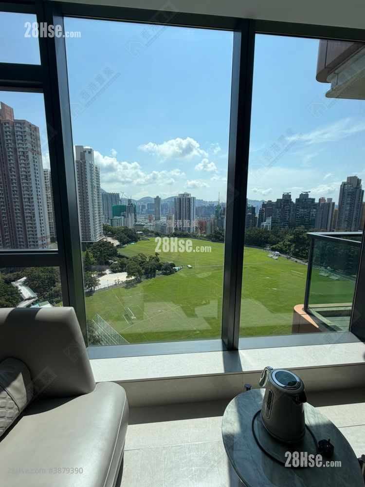 Ultima Rental 4 Bedrooms , 3 Bathrooms 1,311 ft² ( 121.8 m² )