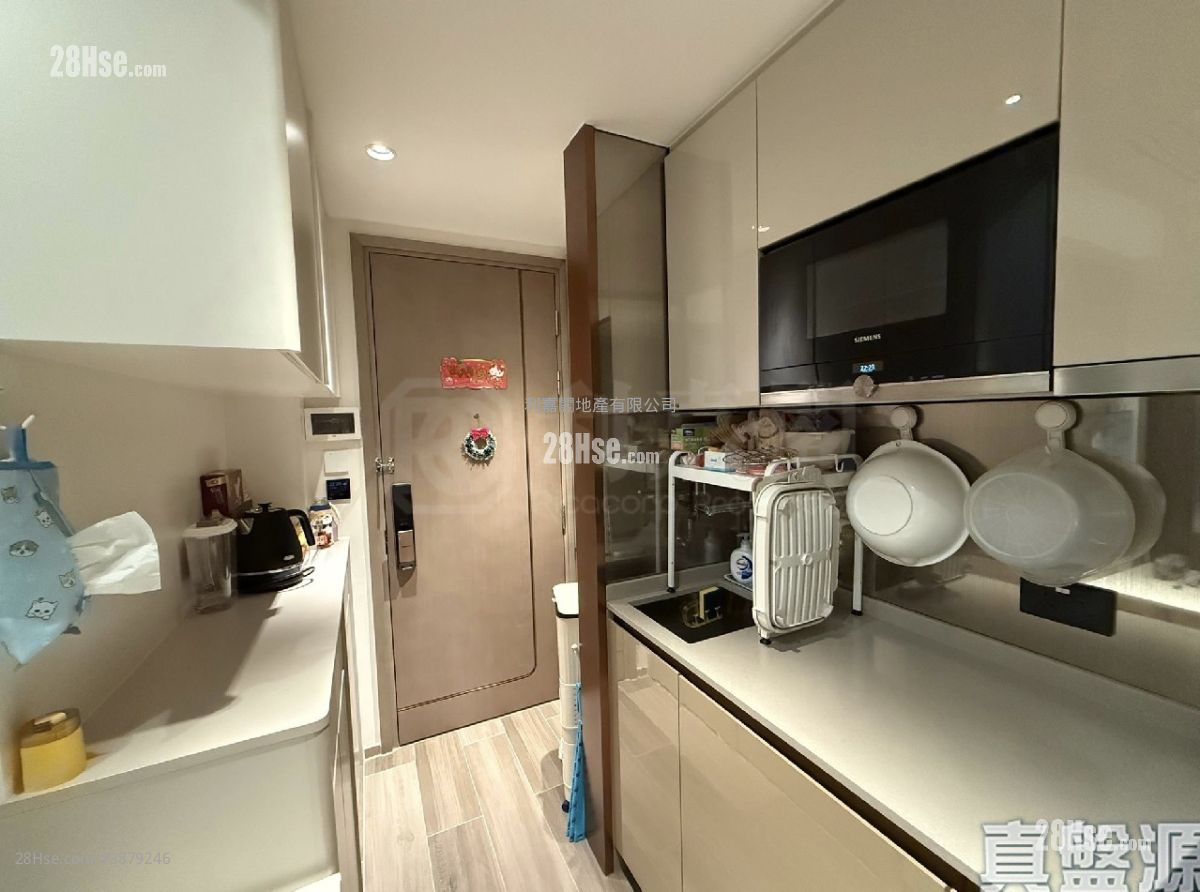 kitchen: The Vim Sell 1 Bathroom 199 ft² ( 18.5 m² )