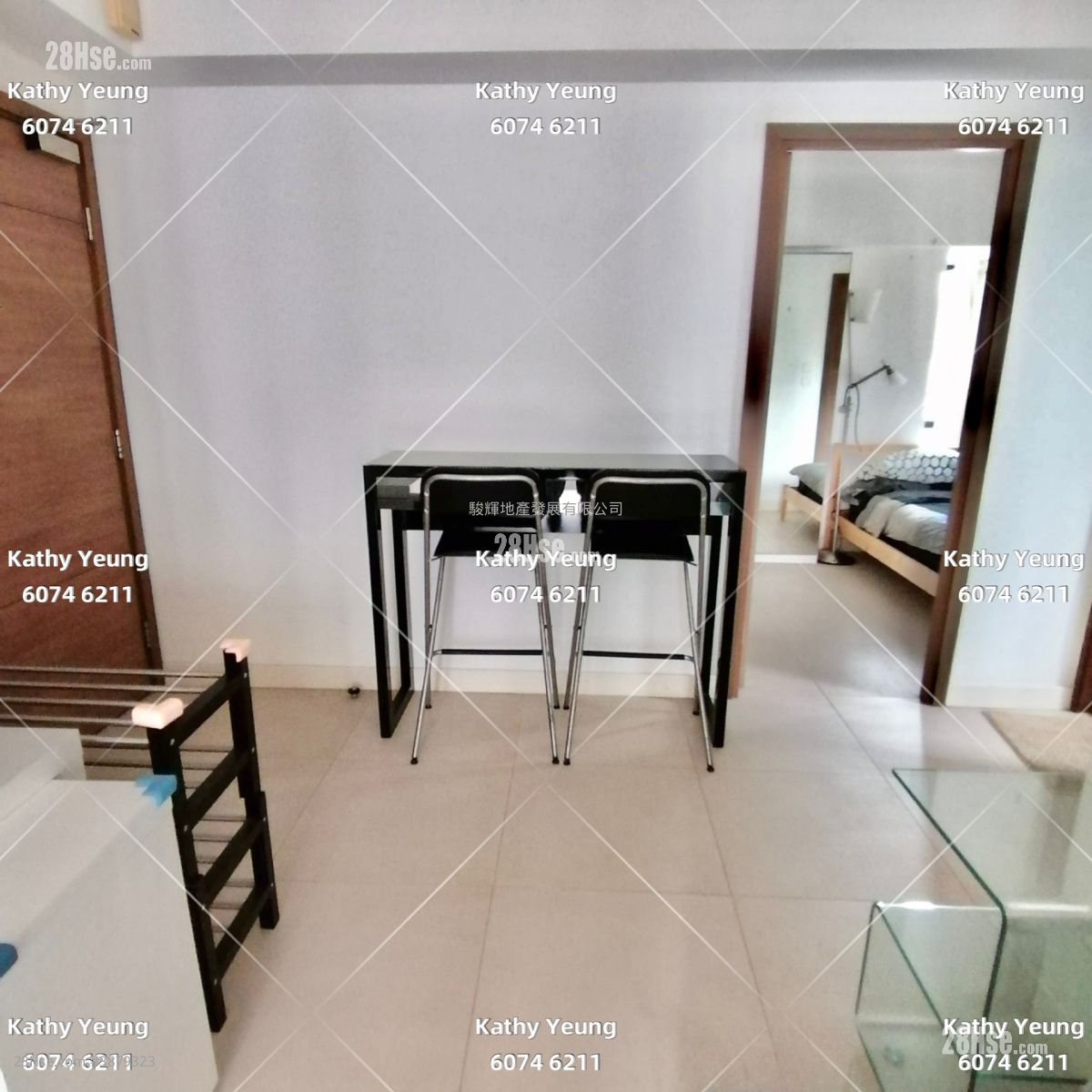 City 18 Rental 2 Bedrooms , 1 Bathroom 429 ft² ( 39.9 m² )