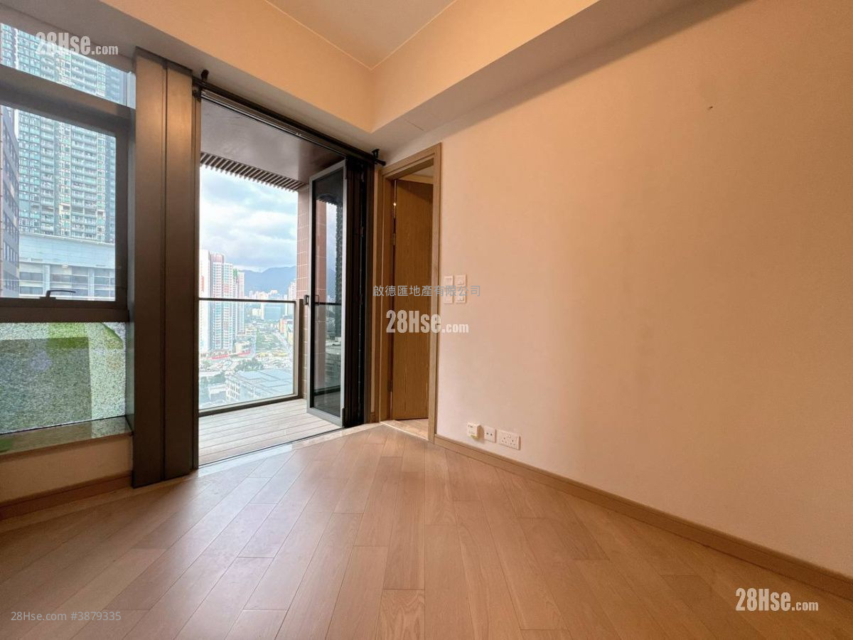 The Zutten Sell Studio , 1 Bathroom 191 ft² ( 17.7 m² )