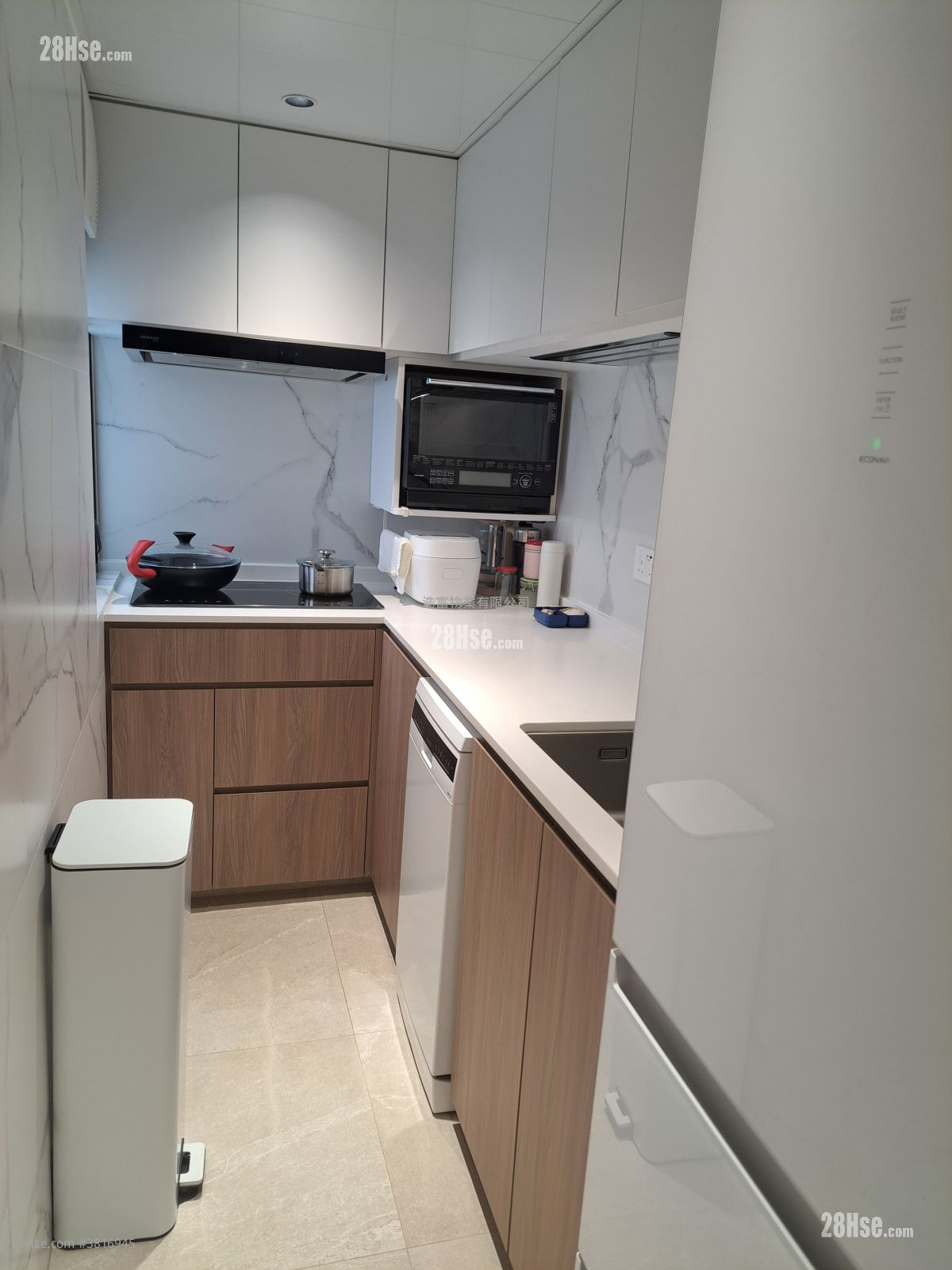 Hoi Kwong Court Rental 3 Bedrooms , 1 Bathroom 639 ft² ( 59.4 m² )