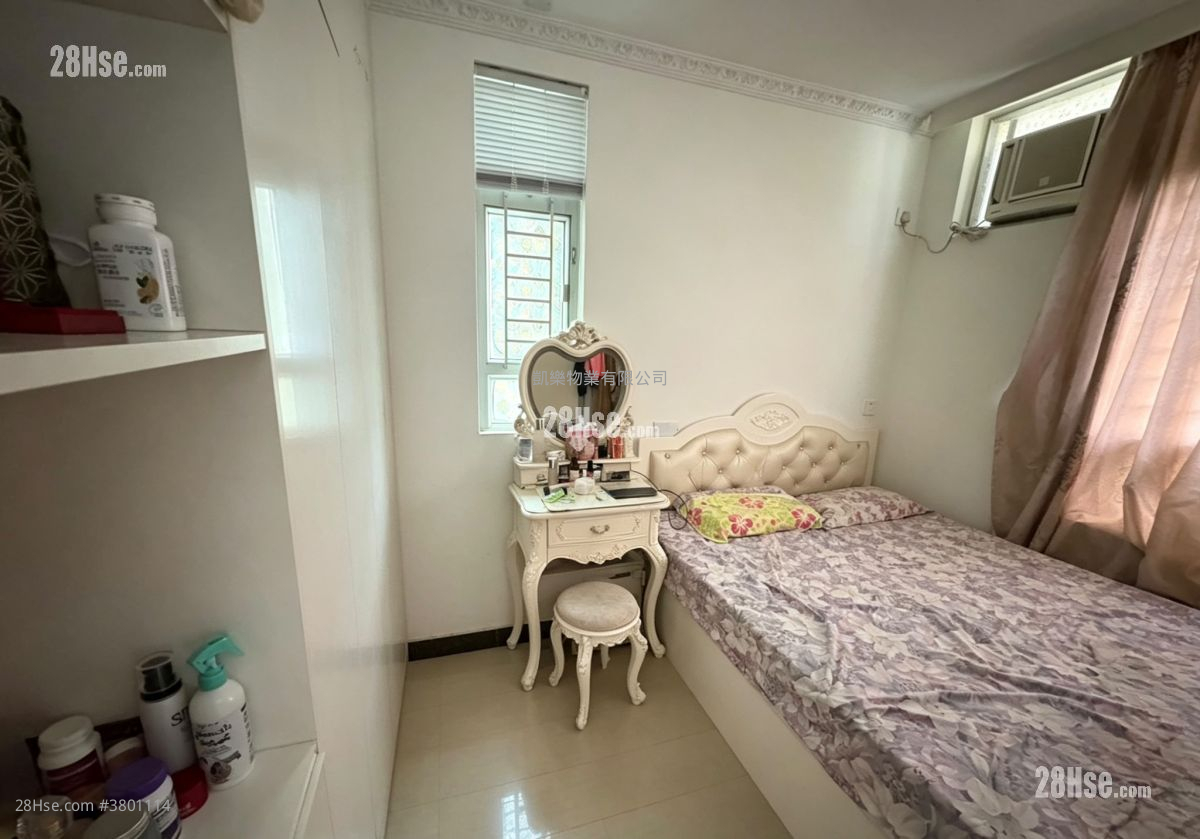 Choi Hing Court Sell 1 Bedroom , 1 Bathroom 368 ft² ( 34.2 m² )