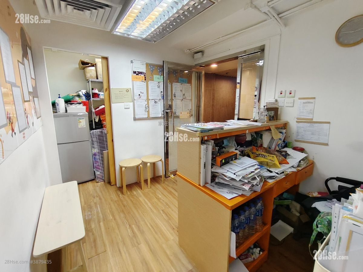 健峰保险大厦附近 租盘 4 房 , 1 厕所