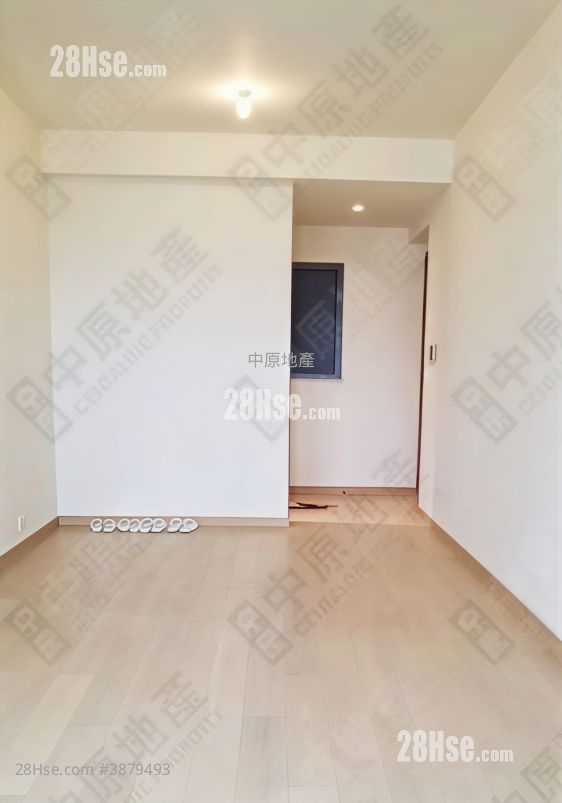 Mantin Heights Sell 2 Bedrooms , 1 Bathroom 689 ft² ( 64.0 m² )