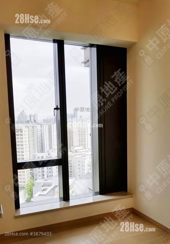 Mantin Heights Sell 2 Bedrooms , 1 Bathroom 689 ft² ( 64.0 m² )