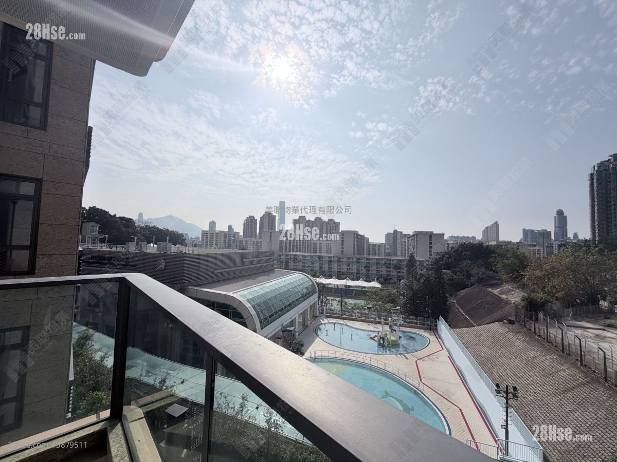 Ultima Sell 3 Bedrooms , 2 Bathrooms 1,046 ft² ( 97.2 m² )