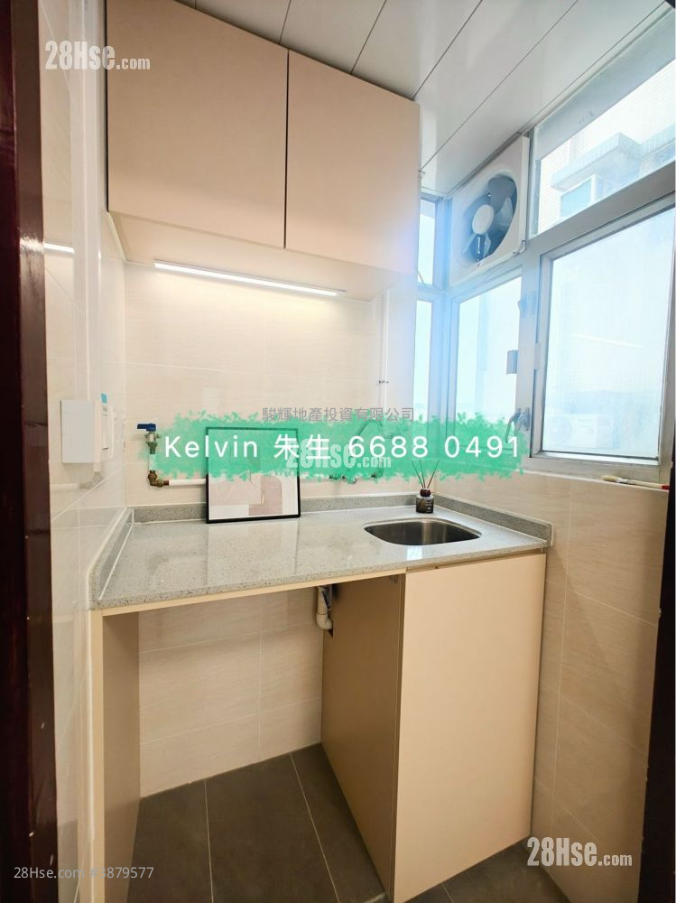 Shun Fat Building Sell Studio , 1 Bathroom 159 ft² ( 14.8 m² )