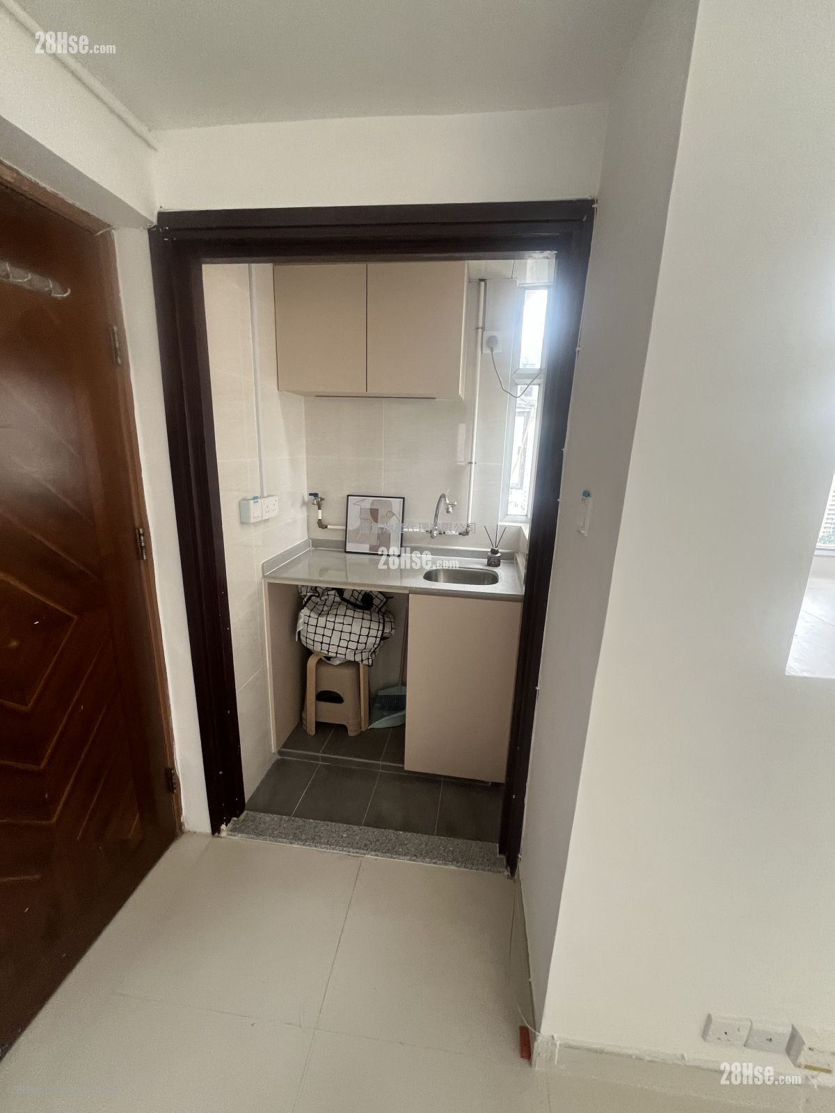 Shun Fat Building Sell Studio , 1 Bathroom 159 ft² ( 14.8 m² )