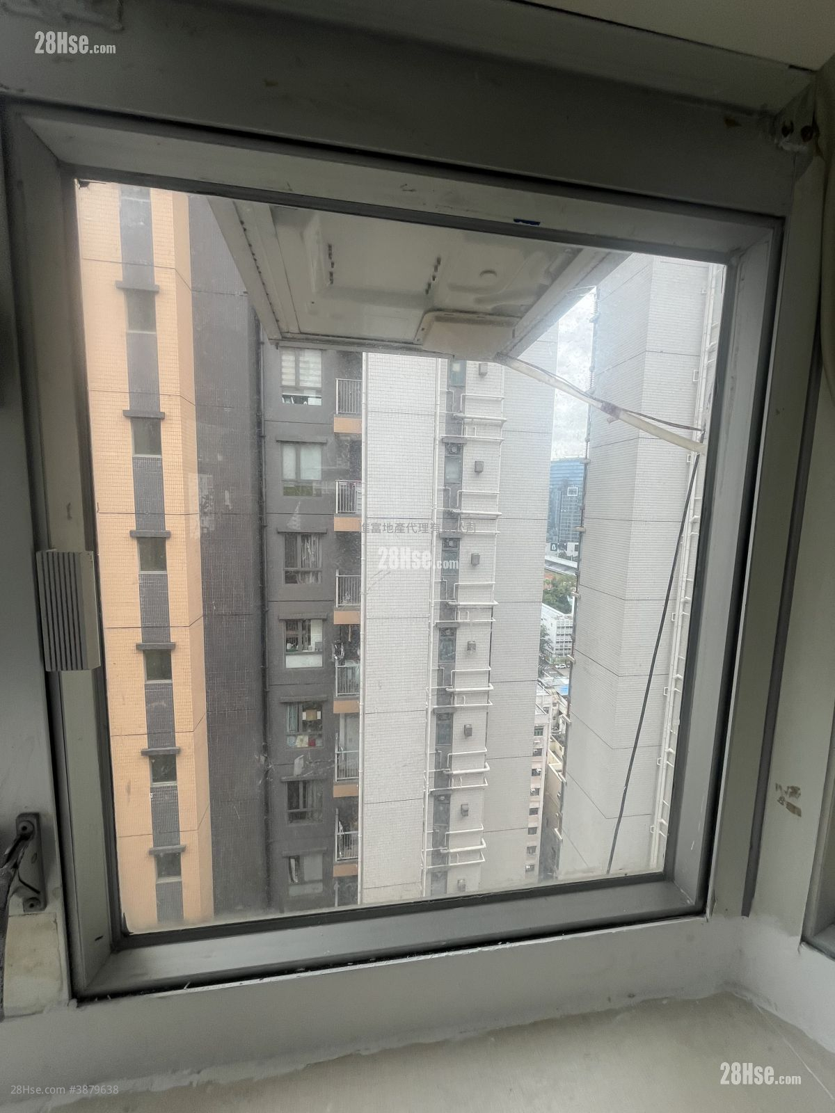 Shun Fat Building Sell Studio , 1 Bathroom 159 ft² ( 14.8 m² )