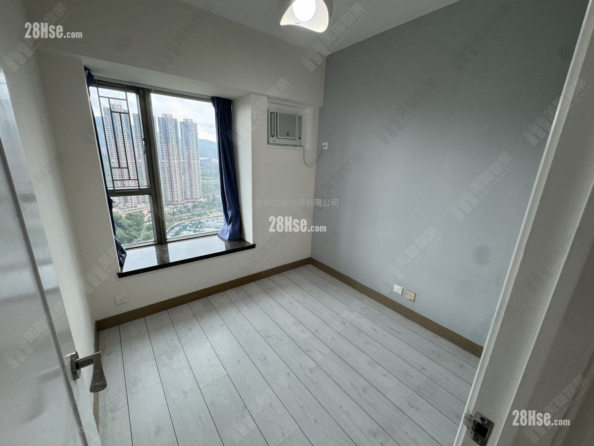 Tseung Kwan O Plaza Rental 4 Bedrooms , 3 Bathrooms 761 ft² ( 70.7 m² )