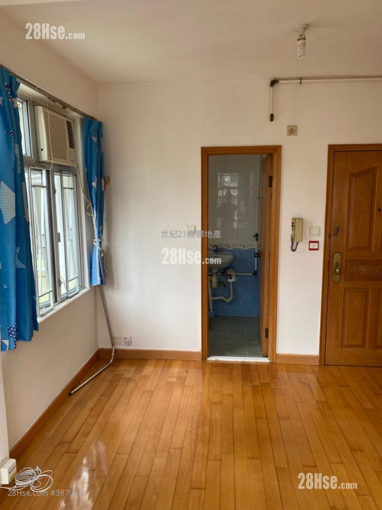 Hoi Lee Building Sell 1 Bedroom , 1 Bathroom 268 ft² ( 24.9 m² )