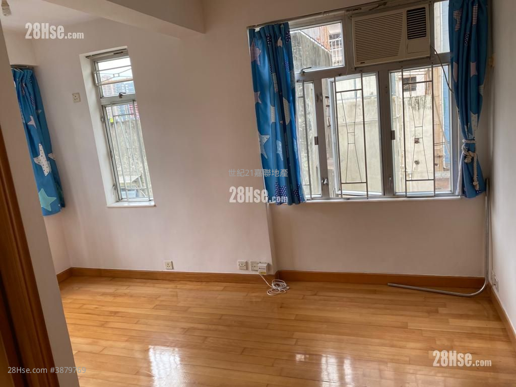 Hoi Lee Building Sell 1 Bedroom , 1 Bathroom 268 ft² ( 24.9 m² )