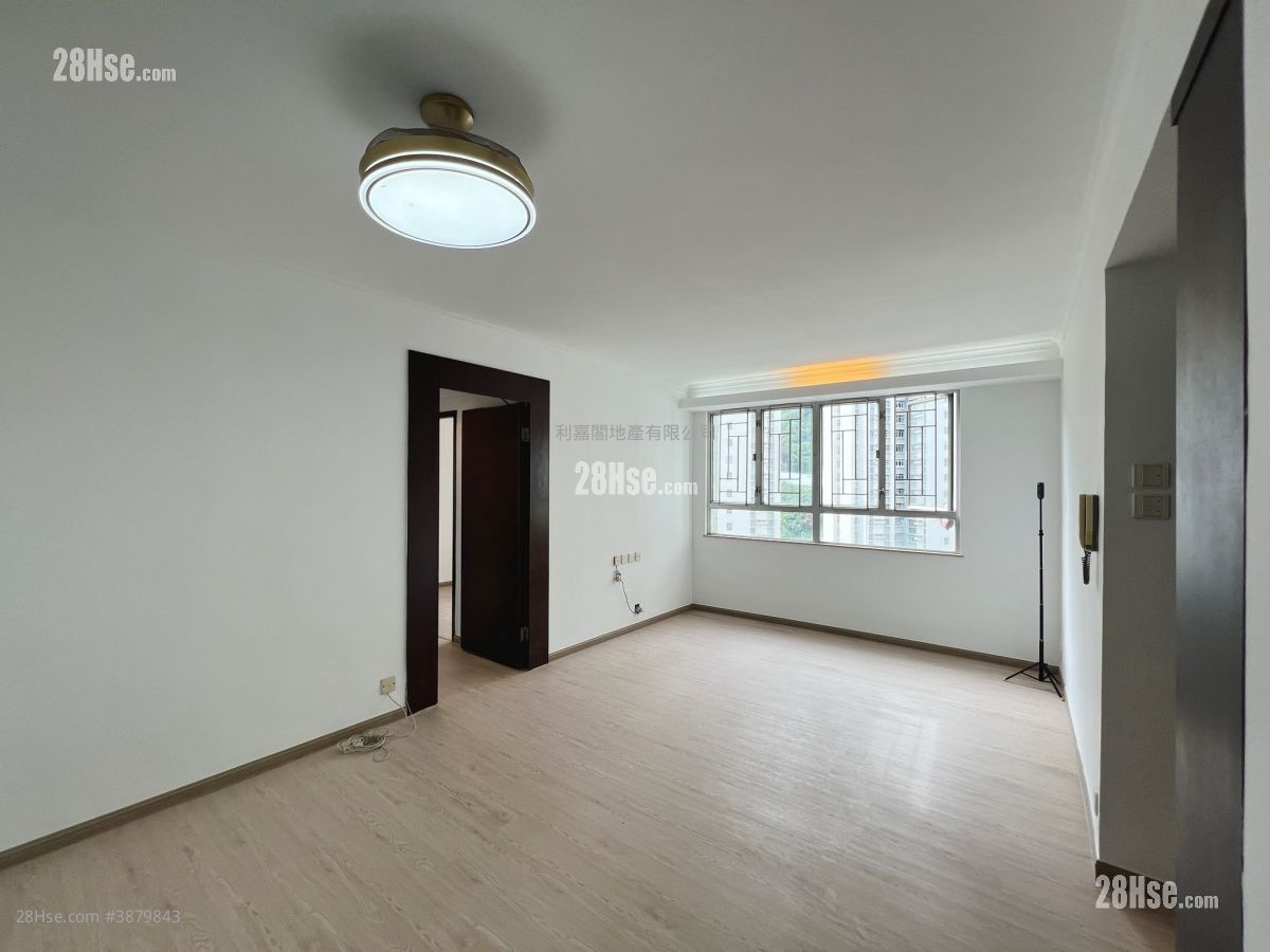 Belvedere Garden Sell 3 Bedrooms , 2 Bathrooms 728 ft² ( 67.6 m² )