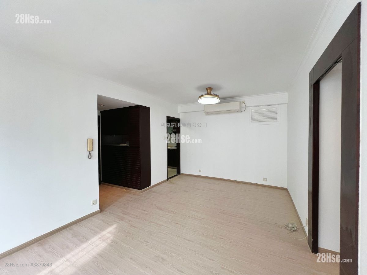 Belvedere Garden Sell 3 Bedrooms , 2 Bathrooms 728 ft² ( 67.6 m² )