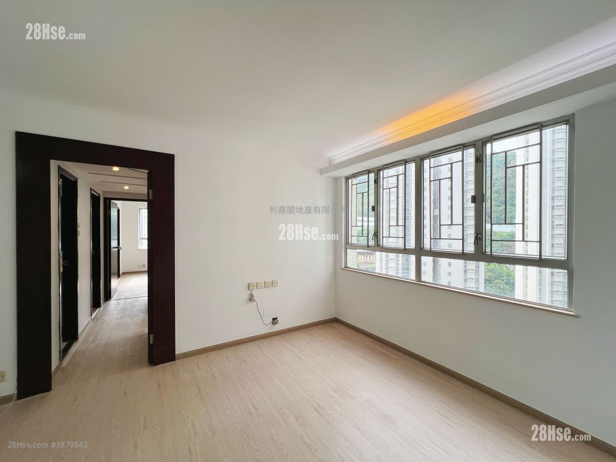 Belvedere Garden Sell 3 Bedrooms , 2 Bathrooms 728 ft² ( 67.6 m² )