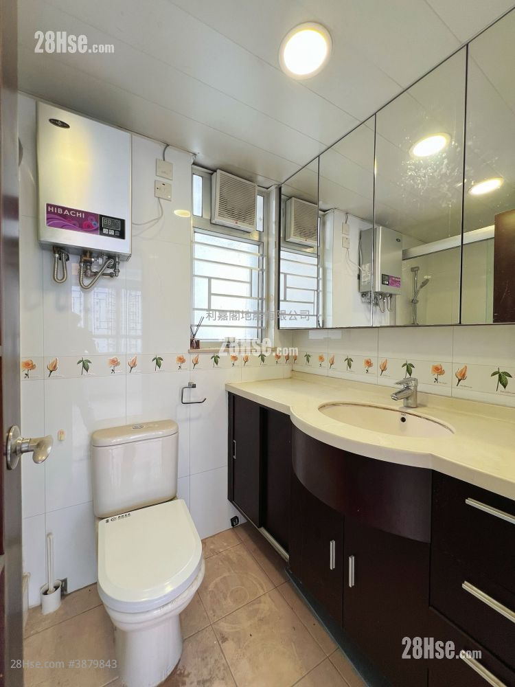 Belvedere Garden Sell 3 Bedrooms , 2 Bathrooms 728 ft² ( 67.6 m² )