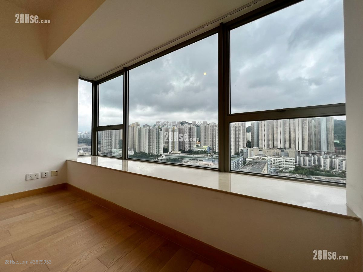 Peninsula East Rental 4 Bedrooms , 2 Bathrooms 931 ft² ( 86.5 m² )