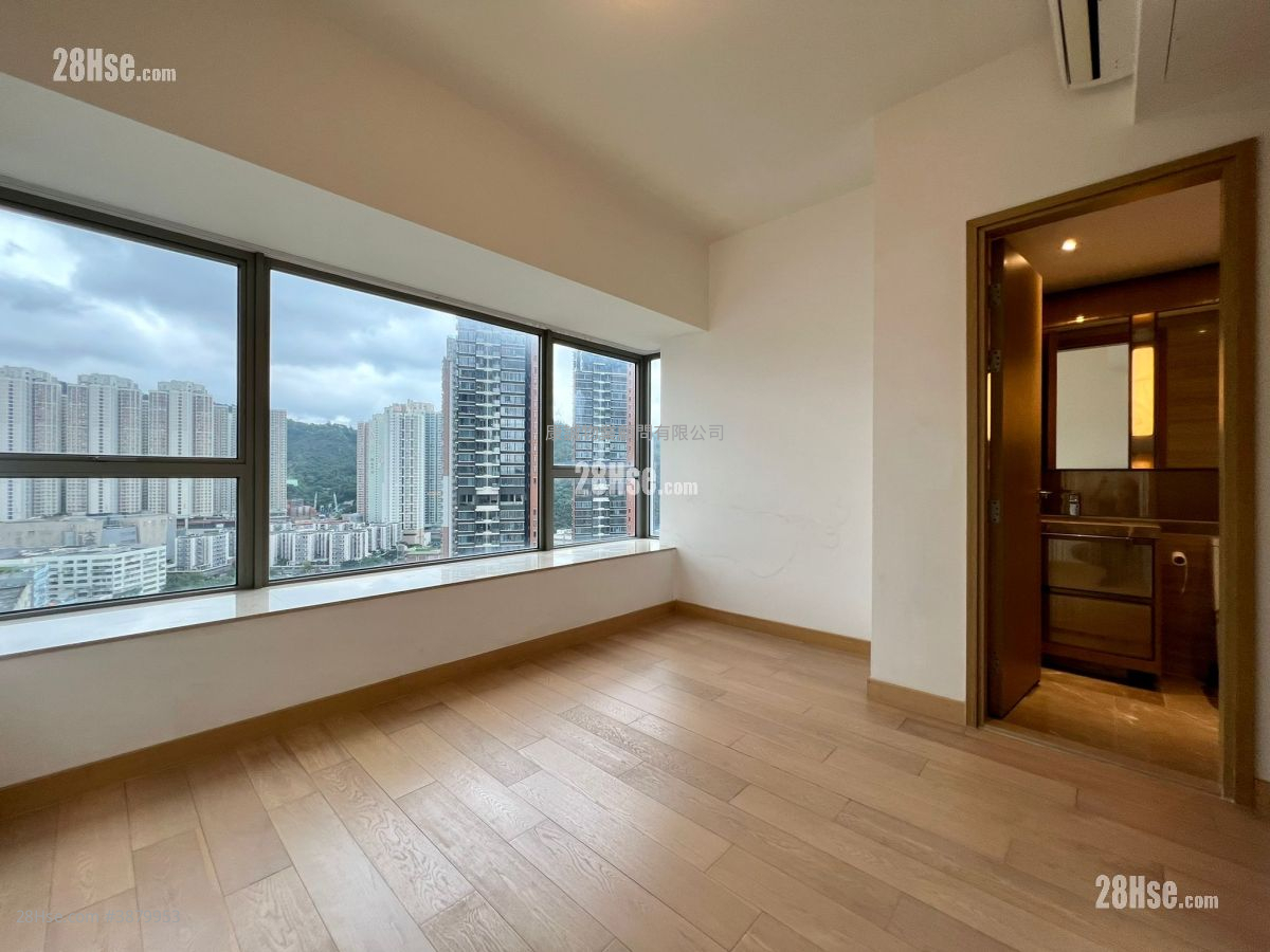 Peninsula East Rental 4 Bedrooms , 2 Bathrooms 931 ft² ( 86.5 m² )