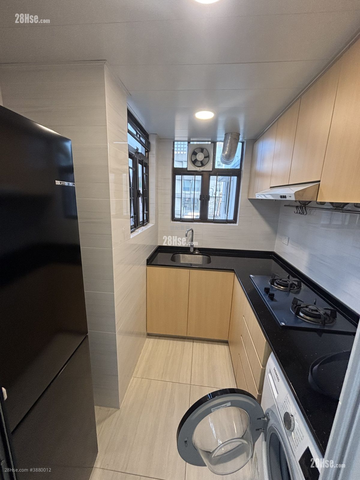 Diamond Court Rental 3 Bedrooms , 1 Bathroom 597 ft² ( 55.5 m² )